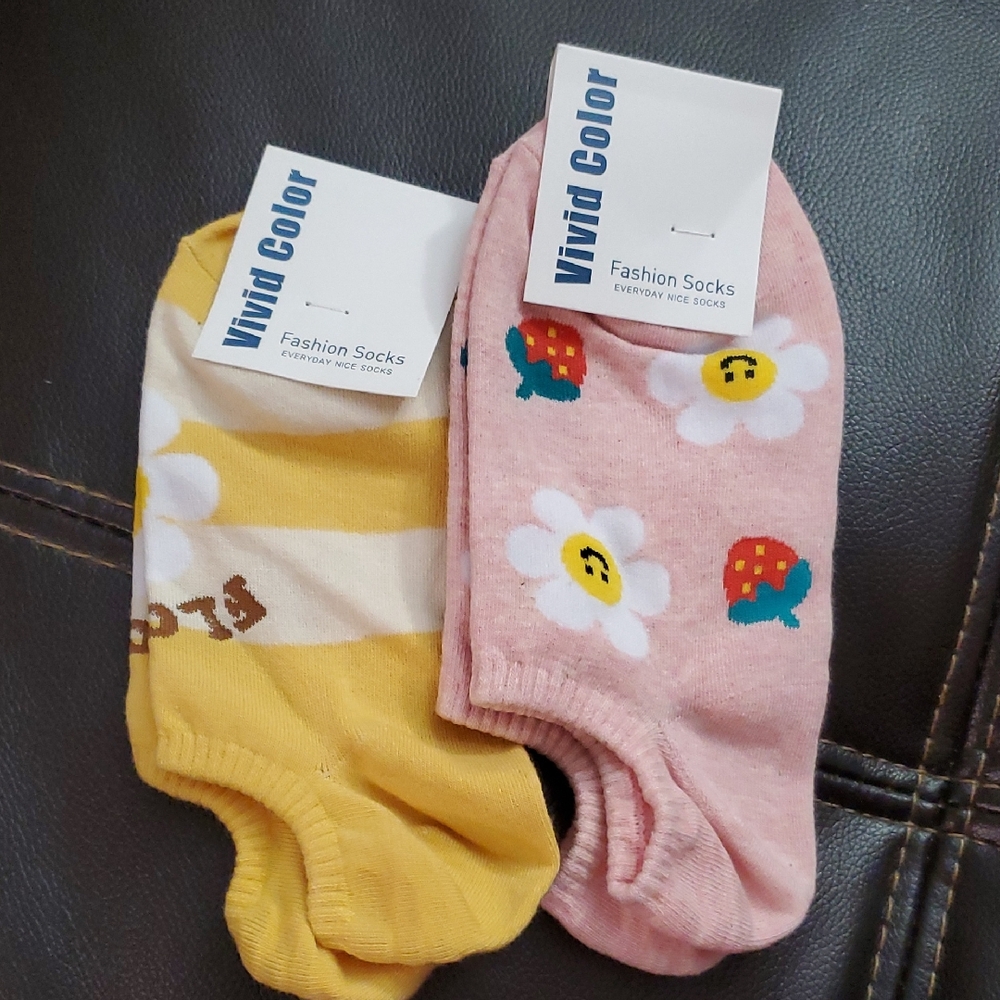 Women's Fashion Socks - Pink and Yellow